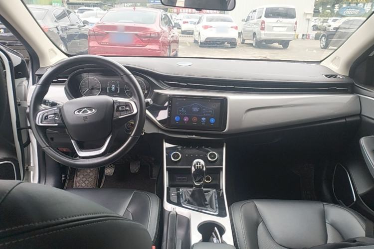 Used Chery Arrizo 5 2019 Facelifted PRO 1.5L Manual Youth Edition China VI Standard Center Console