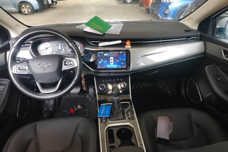 Used Chery Arrizo 5 2019 Revised PRO 1.5L CVT Youth Edition China VI Standard Center Console
