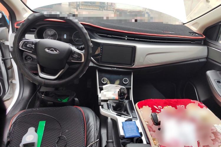 Used Chery Arrizo 5 2019 Facelifted PRO 1.5L Manual Youth Edition China VI Standard Center Console