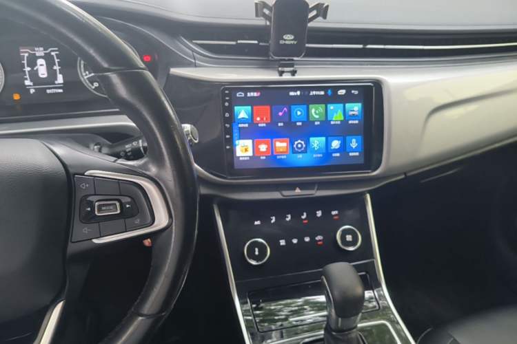 Used Chery Arrizo 5 2019 Revised PRO 1.5L CVT Youth Edition China VI Standard Center Console