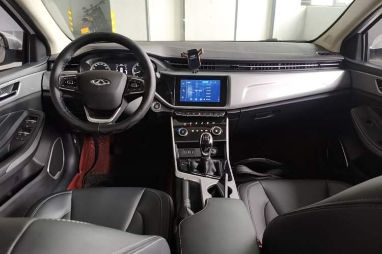 Used Chery Arrizo 5 2019 PRO 1.5L Manual Comfort Edition China VI Center Console
