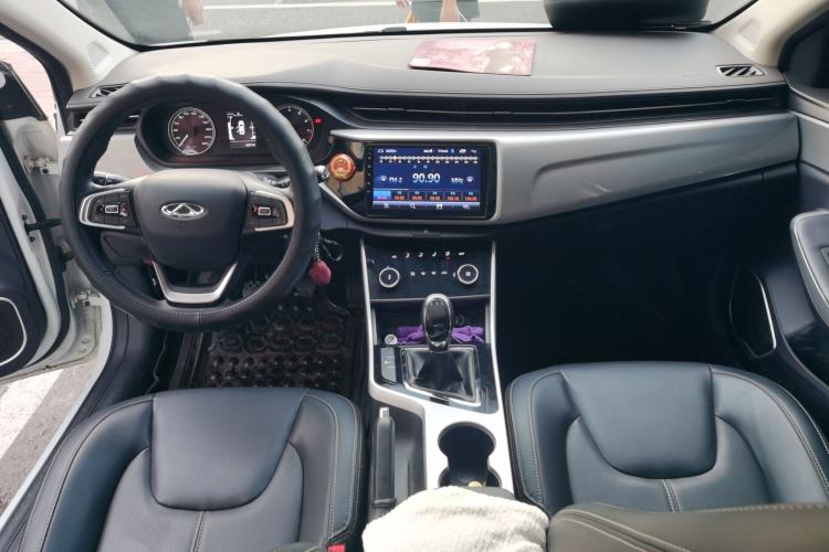 Used Chery Arrizo 5 2019 Facelifted PRO 1.5L Manual Youth Edition China VI Standard Center Console