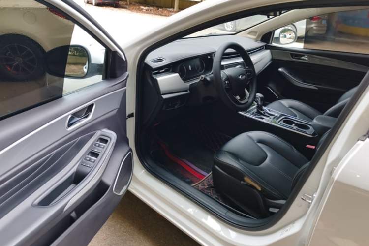 Used Chery Arrizo 5 2019 Revised PRO 1.5L CVT Youth Edition China VI Standard Driver Seat