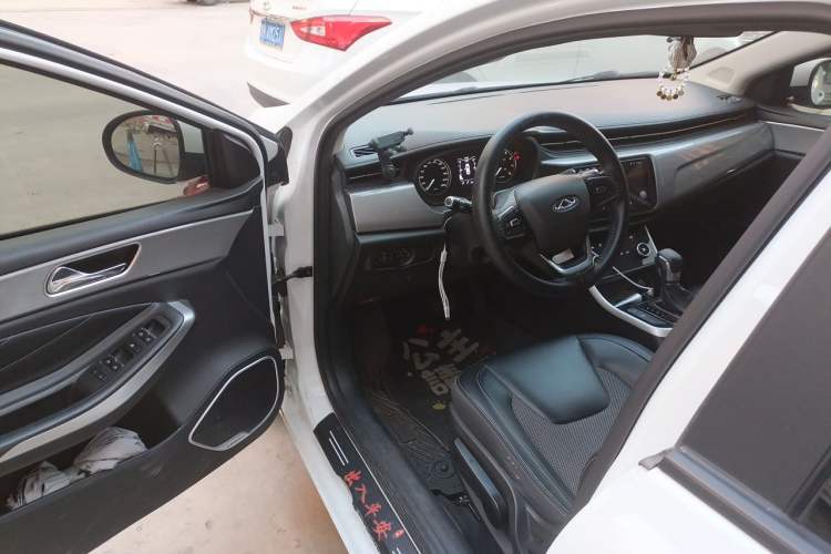 Used Chery Arrizo 5 2019 1.5L CVT Youth Edition China V Standard Driver Seat