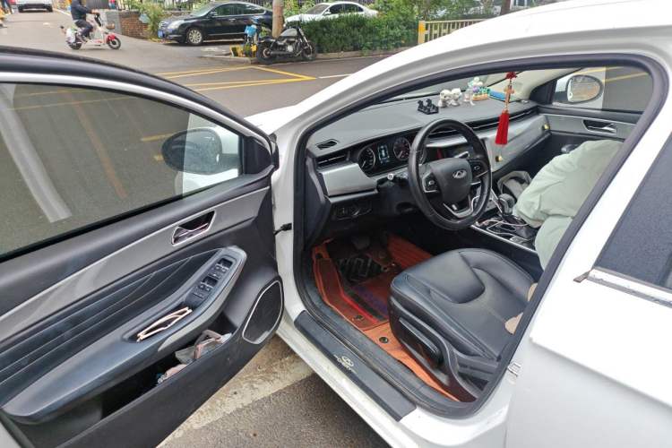 Used Chery Arrizo 5 2019 1.5L CVT New Freedom Edition China VI Standard Driver Seat