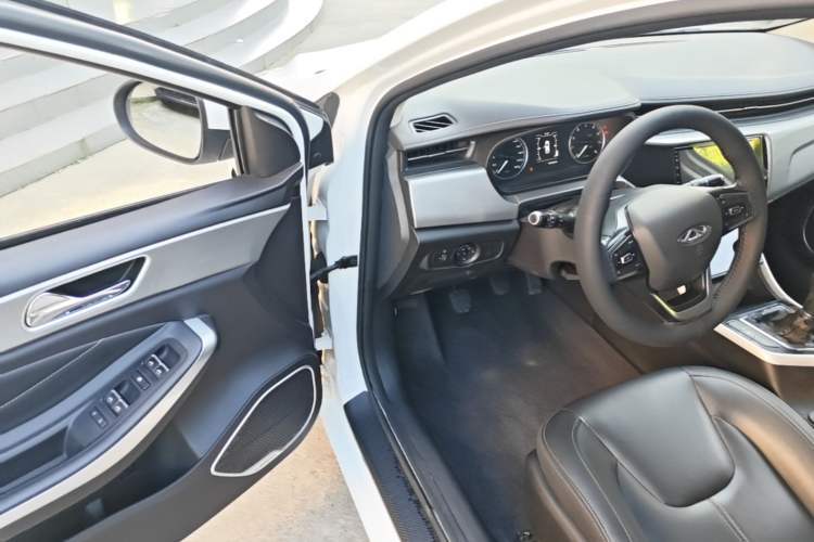 Used Chery Arrizo 5 2019 Facelifted PRO 1.5L Manual Youth Edition China VI Standard Driver Seat