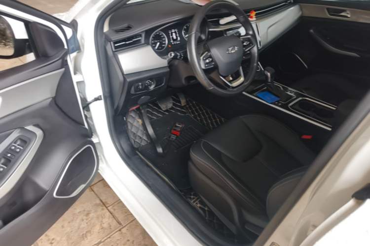 Used Chery Arrizo 5 2019 Revised PRO 1.5L CVT Youth Edition China VI Standard Driver Seat