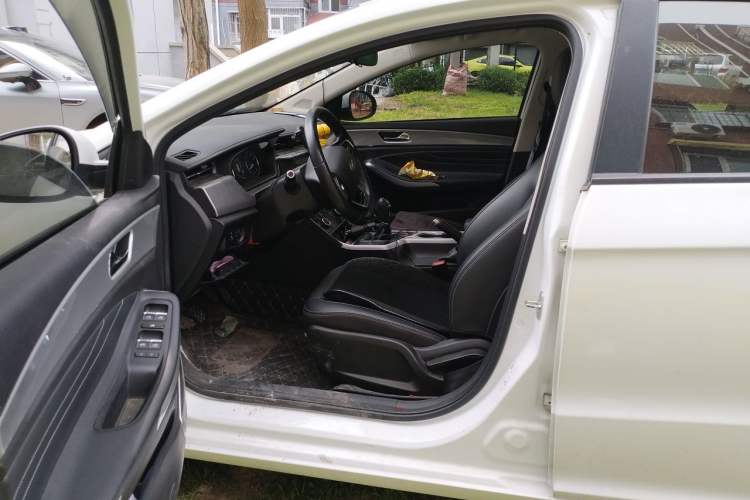Used Chery Arrizo 5 2019 Facelifted PRO 1.5L Manual Youth Edition China VI Standard Driver Seat