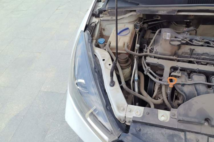 Used Chery Arrizo 5 2019 PRO 1.5L Manual Value Edition China VI Standard Engine Bay Right