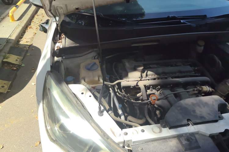 Used Chery Arrizo 5 2019 1.5L Manual Youth Edition China V Standard Engine Bay Right