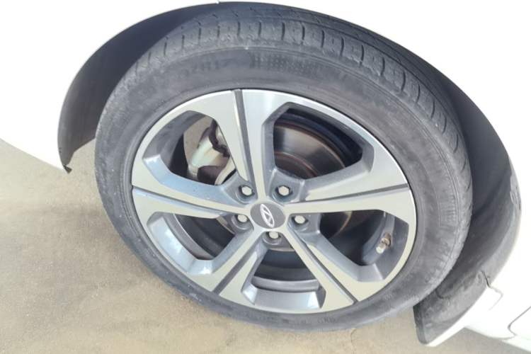 Used Chery Arrizo 5 2019 1.5L CVT Leisure Edition China V standard Exterior 2