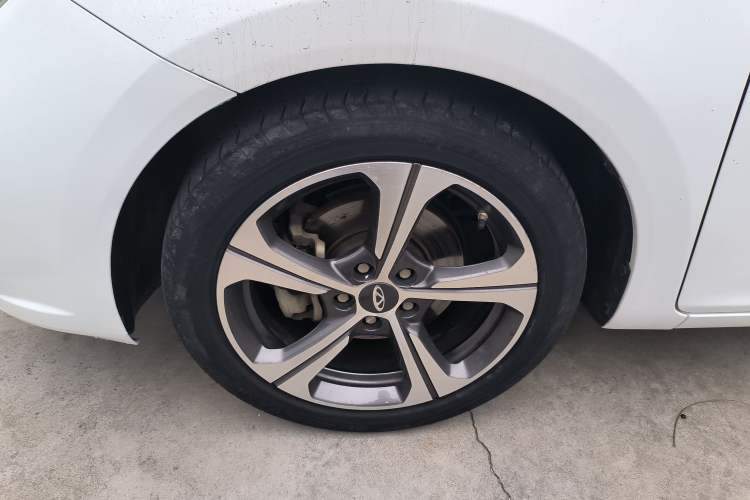 Used Chery Arrizo 5 2019 Facelifted PRO 1.5L Manual Youth Edition China VI Standard Exterior 4