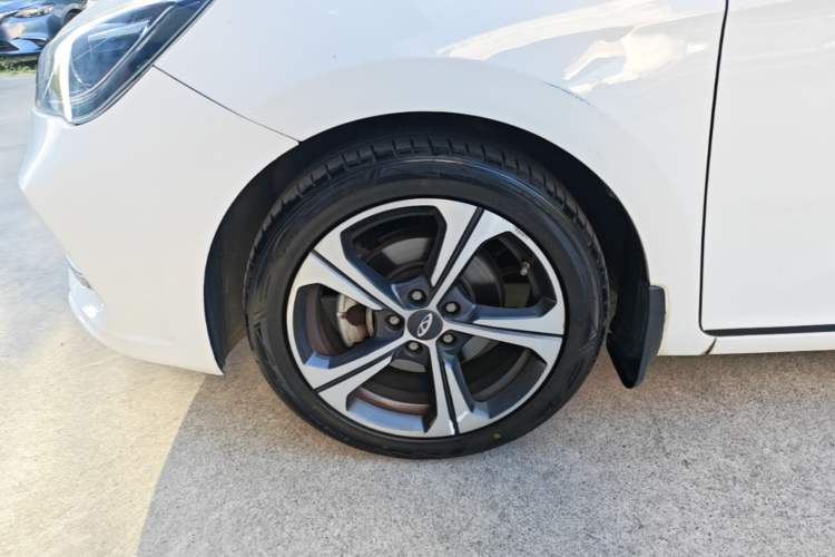 Used Chery Arrizo 5 2019 Facelifted PRO 1.5L Manual Youth Edition China VI Standard Exterior 4
