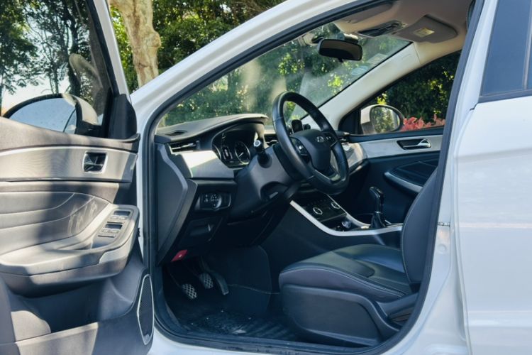 Used Chery Arrizo 5 2019 Facelifted PRO 1.5L Manual Youth Edition China VI Standard Exterior 4