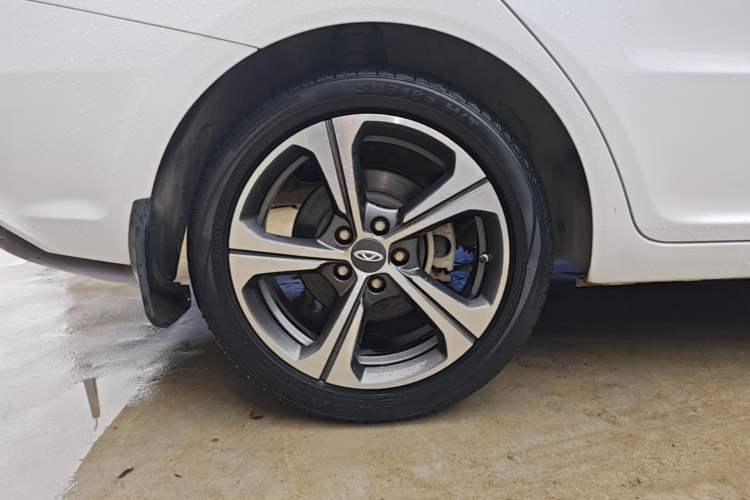 Used Chery Arrizo 5 2019 Facelifted PRO 1.5L Manual Youth Edition China VI Standard Exterior 5