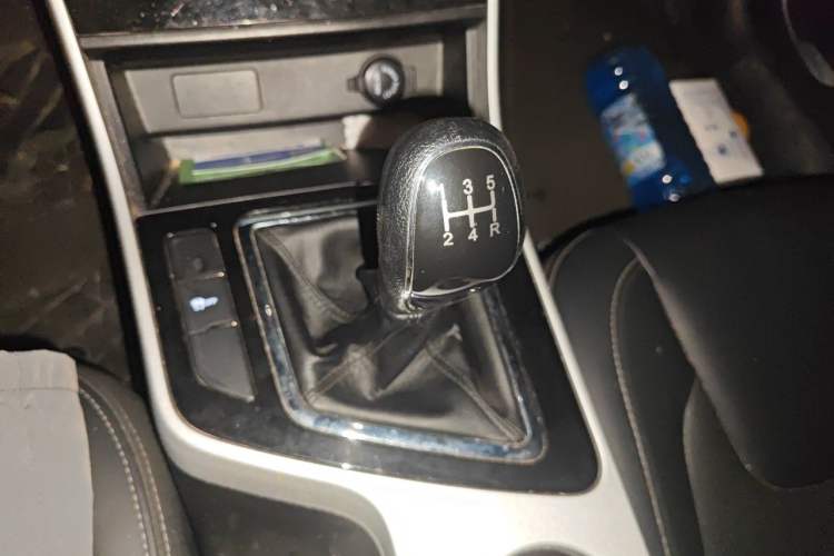 Used Chery Arrizo 5 2019 Facelifted PRO 1.5L Manual Youth Edition China VI Standard Gear Lever