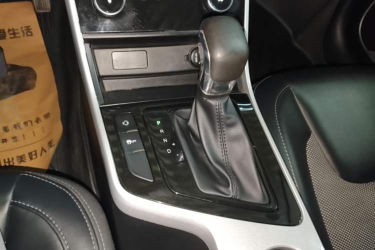 Used Chery Arrizo 5 2019 1.5L CVT Youth Edition China V Standard Gear Lever