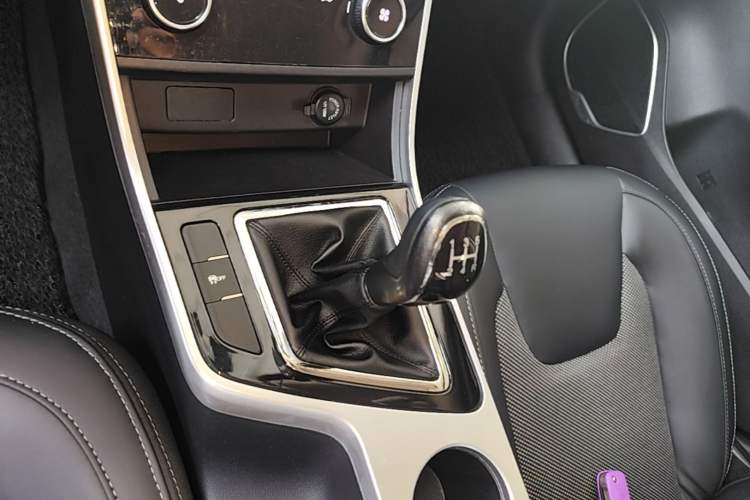 Used Chery Arrizo 5 2019 1.5L Manual Youth Edition China V Standard Gear Lever