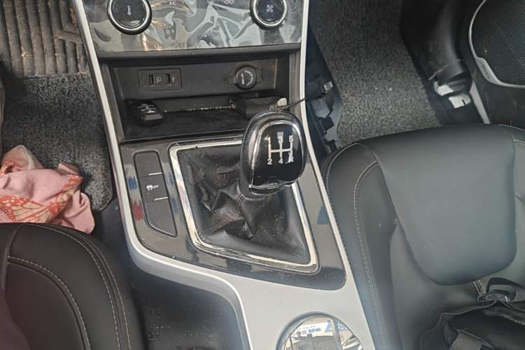 Used Chery Arrizo 5 2019 PRO 1.5L Manual Comfort Edition China VI Gear Lever