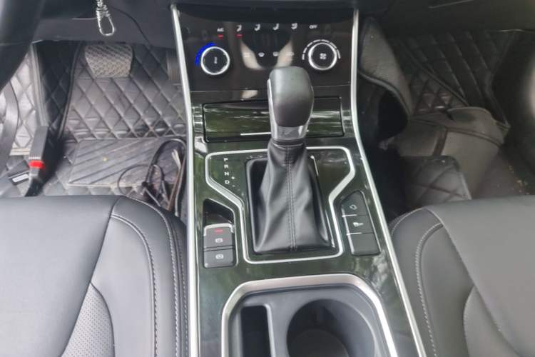 Used Chery Arrizo 5 2019 Revised PRO 1.5L CVT Youth Edition China VI Standard Gear Lever