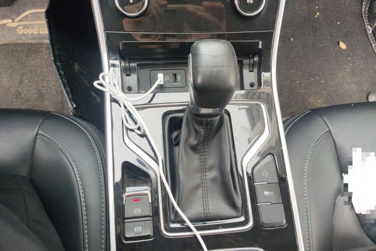 Used Chery Arrizo 5 2019 1.5L CVT New Freedom Edition China VI Standard Gear Lever