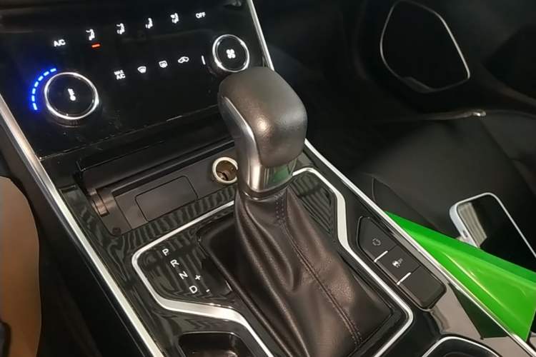 Used Chery Arrizo 5 2019 Revised PRO 1.5L CVT Youth Edition China VI Standard Gear Lever