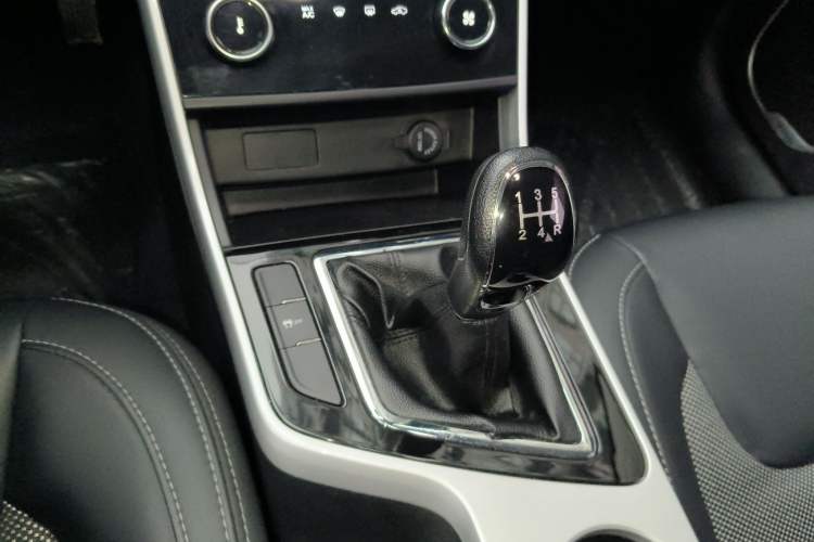 Used Chery Arrizo 5 2019 1.5L Manual Youth Edition China V Standard Gear Lever