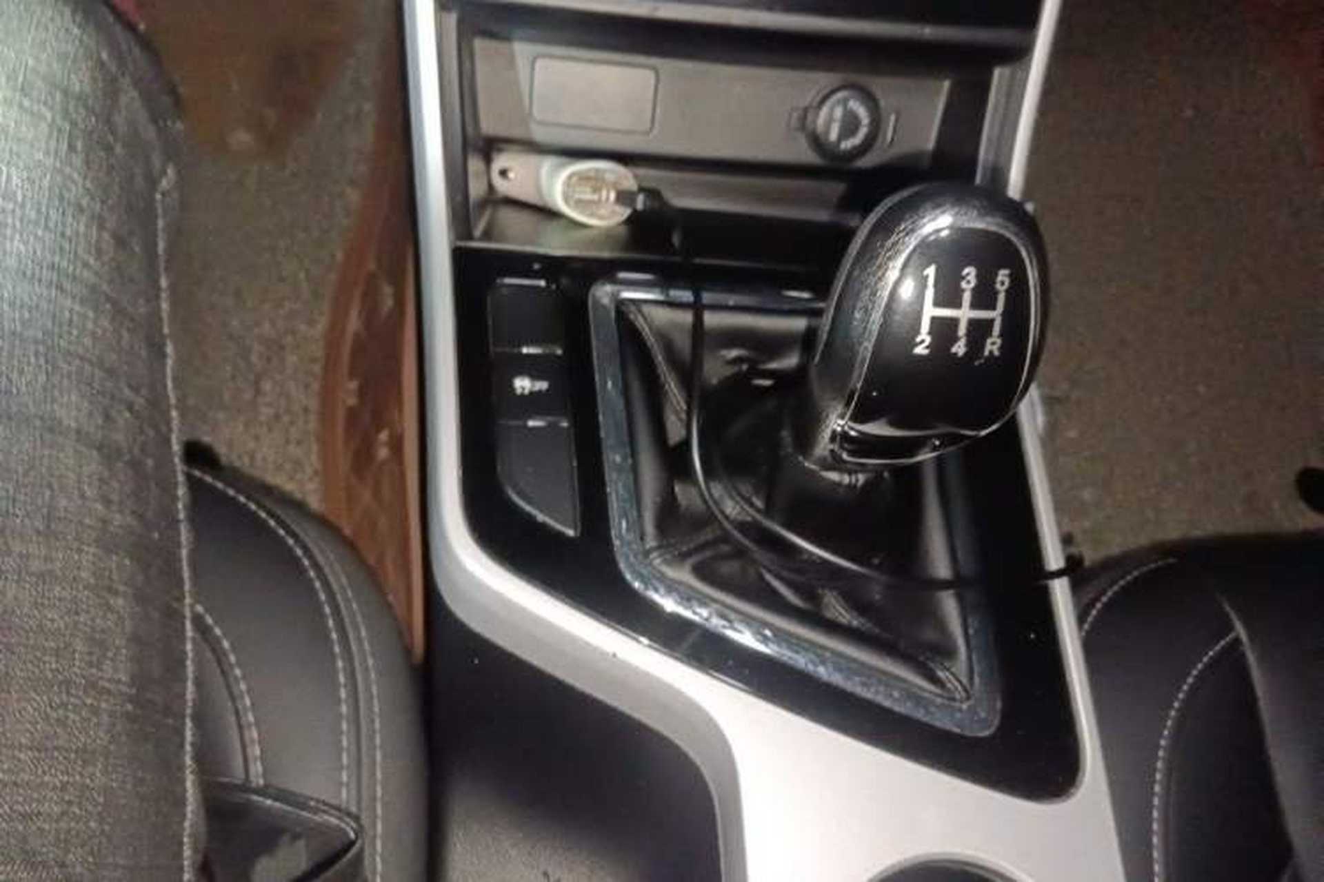 Used Chery Arrizo 5 2019 1.5L Manual New Youth Edition China VI Standard Gear Lever
