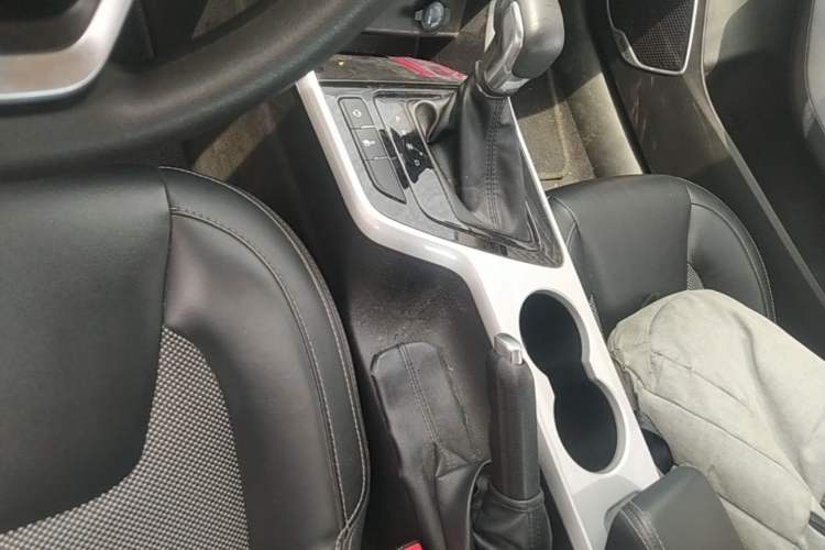 Used Chery Arrizo 5 2019 1.5L CVT Youth Edition China V Standard Gear Lever