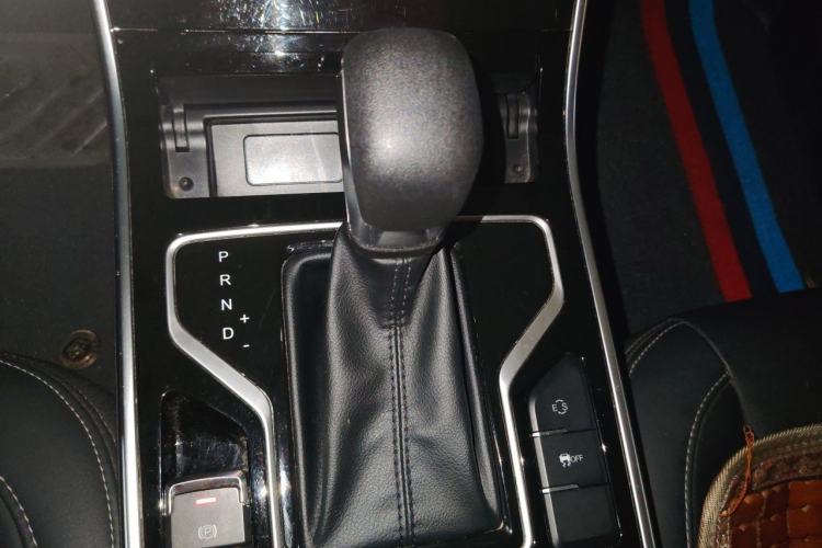 Used Chery Arrizo 5 2019 Revised PRO 1.5L CVT Youth Edition China VI Standard Gear Lever