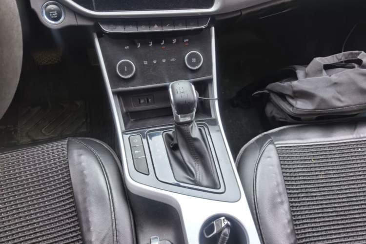 Used Chery Arrizo 5 2019 1.5L CVT Zizai Edition China V Standard Gear Lever