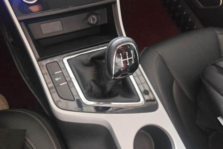 Used Chery Arrizo 5 2019 Facelifted PRO 1.5L Manual Youth Edition China VI Standard Gear Lever