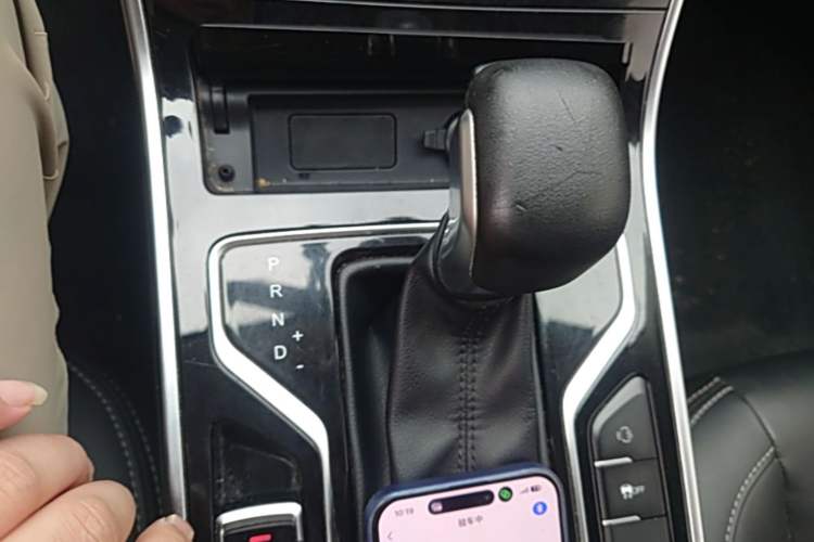 Used Chery Arrizo 5 2019 Revised PRO 1.5L CVT Youth Edition China VI Standard Gear Lever