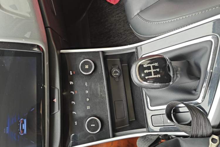 Used Chery Arrizo 5 2019 Facelifted PRO 1.5L Manual Youth Edition China VI Standard Gear Lever