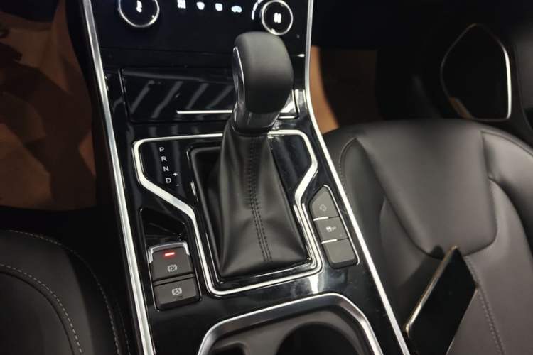 Used Chery Arrizo 5 2019 Revised PRO 1.5L CVT Youth Edition China VI Standard Gear Lever