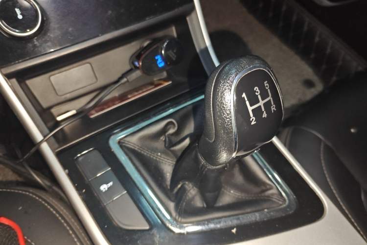 Used Chery Arrizo 5 2019 1.5L Manual New Youth Edition China VI Standard Gear Lever