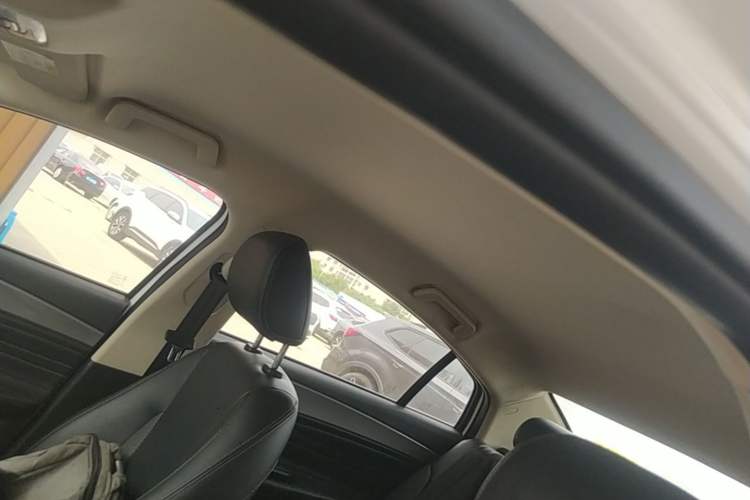 Used Chery Arrizo 5 2019 1.5L CVT Youth Edition China V Standard Headliner