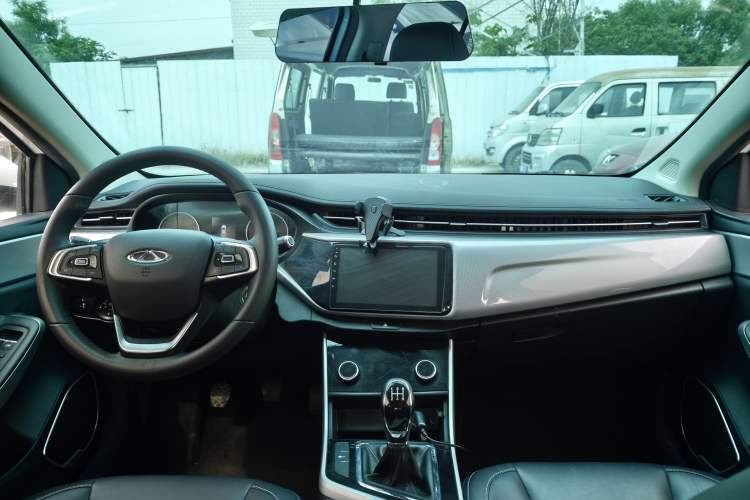 Used Chery Arrizo 5 2019 Facelifted PRO 1.5L Manual Youth Edition China VI Standard Interior 1