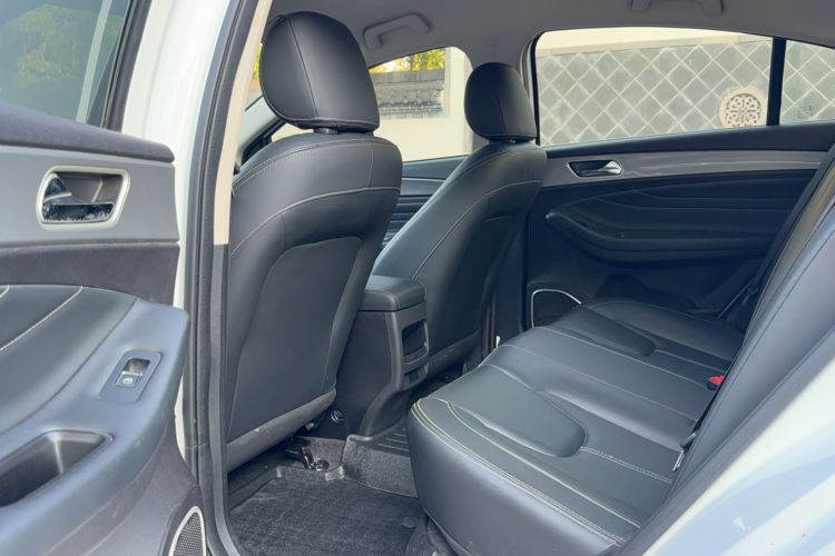 Used Chery Arrizo 5 2019 Facelifted PRO 1.5L Manual Youth Edition China VI Standard Interior 2