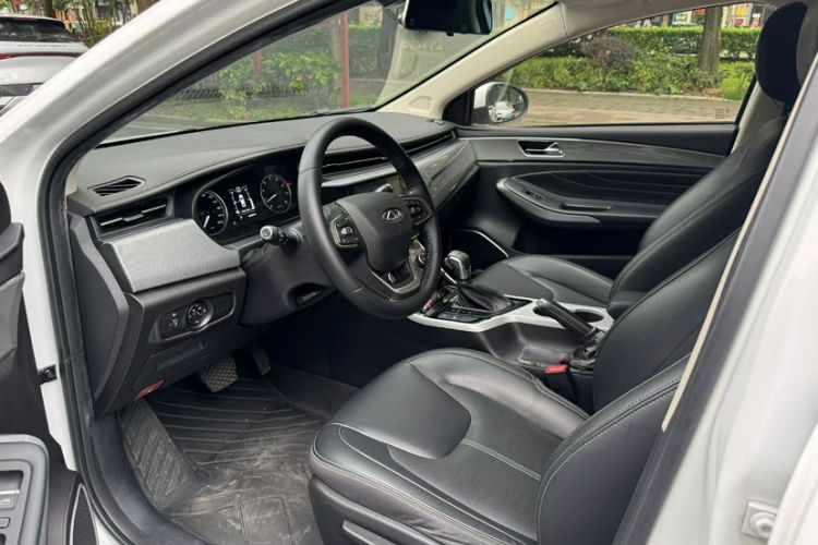 Used Chery Arrizo 5 2019 1.5L CVT Leisure Edition China V standard Interior 3