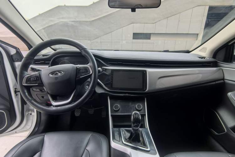 Used Chery Arrizo 5 2019 PRO 1.5L Manual Youth Edition China VI compliant Interior 3
