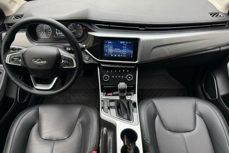 Used Chery Arrizo 5 2019 1.5L CVT Leisure Edition China V standard Interior 4