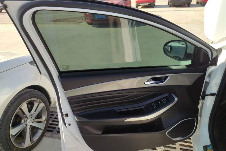 Used Chery Arrizo 5 2019 Revised PRO 1.5L CVT Youth Edition China VI Standard Interior 4