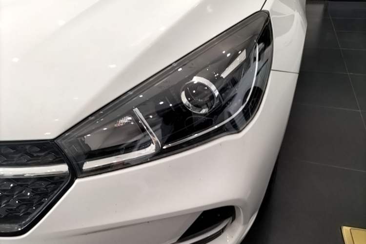 Used Chery Arrizo 5 2019 Revised PRO 1.5L CVT Youth Edition China VI Standard Left Front Headlight
