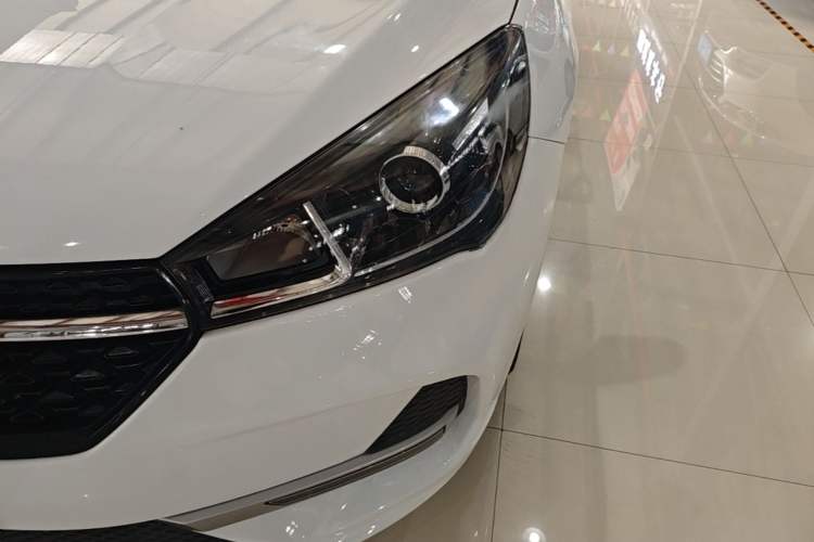 Used Chery Arrizo 5 2019 PRO 1.5L Manual Comfort Edition China VI Left Front Headlight