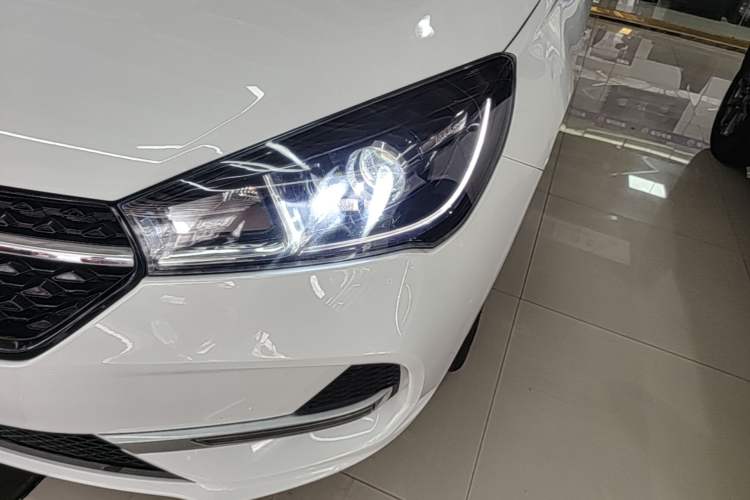 Used Chery Arrizo 5 2019 Facelifted PRO 1.5L Manual Youth Edition China VI Standard Left Front Headlight