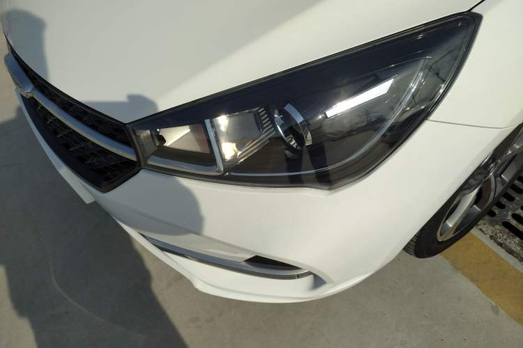 Used Chery Arrizo 5 2019 Revised PRO 1.5L CVT Youth Edition China VI Standard Left Front Headlight