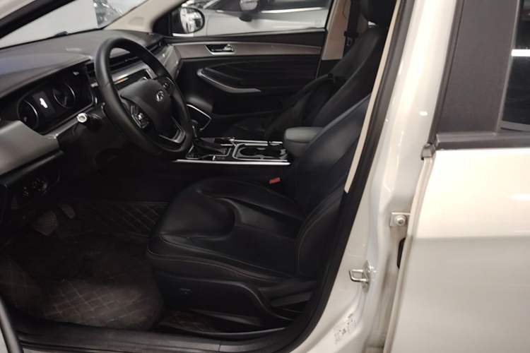 Used Chery Arrizo 5 2019 Revised PRO 1.5L CVT Youth Edition China VI Standard Left Front Seat