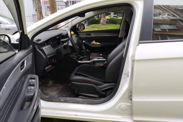 Used Chery Arrizo 5 2019 Facelifted PRO 1.5L Manual Youth Edition China VI Standard Left Front Seat