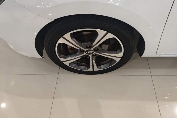 Used Chery Arrizo 5 2019 PRO 1.5L Manual Comfort Edition China VI Left Front Wheel Hub